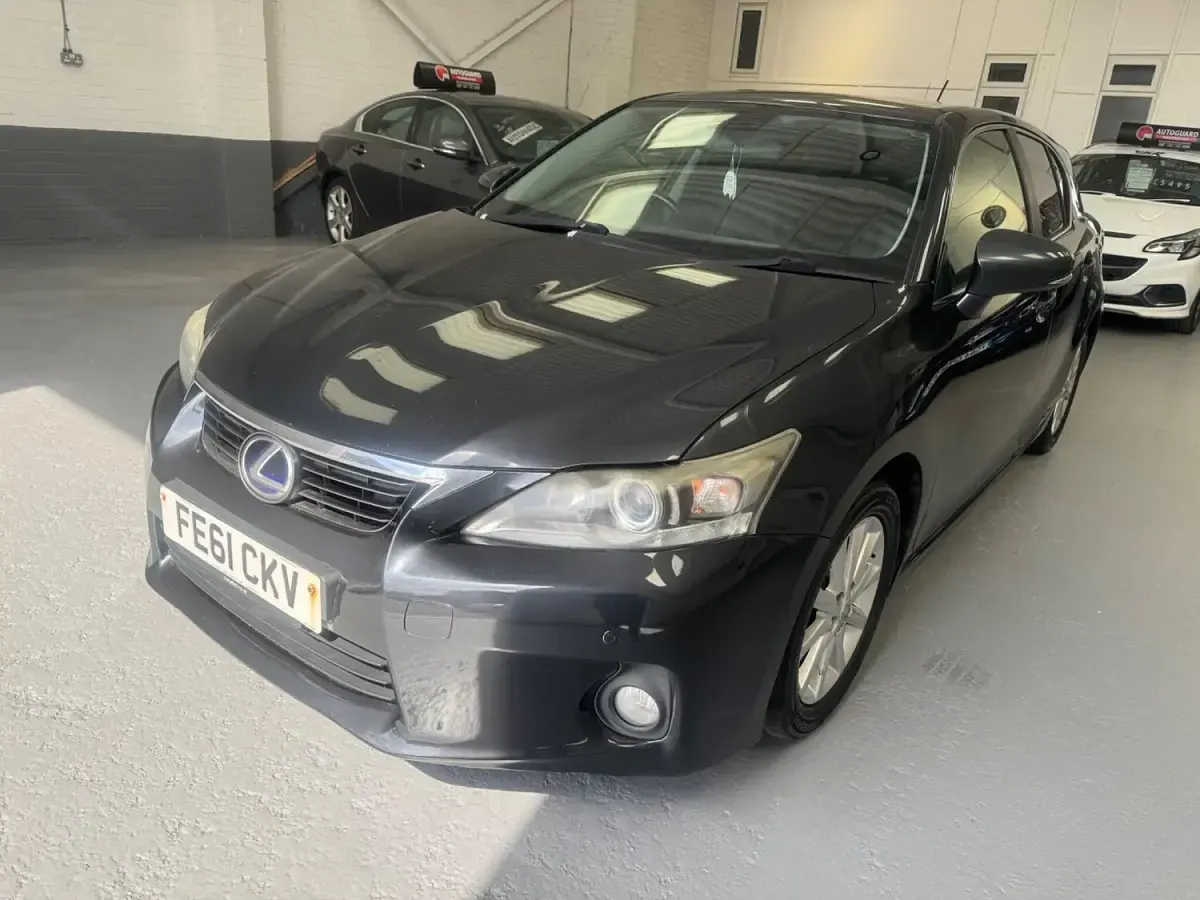 Used Lexus CT200h 136 HP (100 kW) 2011 Grey