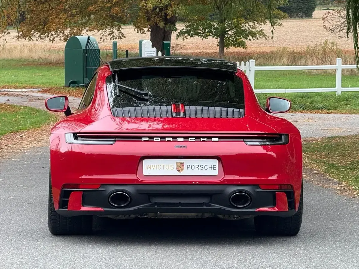 Used Porsche 992 450 HP (330 kW) 2020 Red Coupe