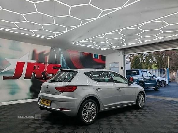 Used Seat Leon XCELLENCE 125 HP (91 kW) 2017 Silver Hatchback