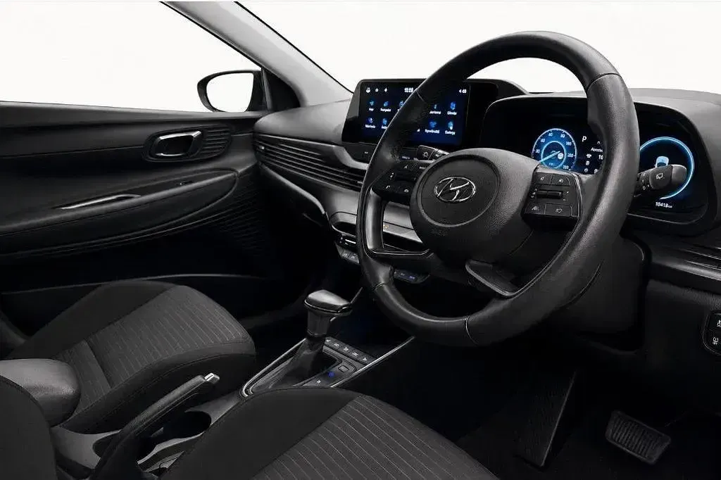 Used Hyundai i20 Premium 100 HP (73 kW) 2023 Blue Hatchback