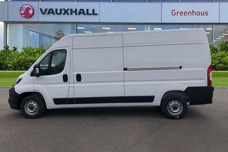 White New 2025 Peugeot Boxer Van | £23,259 - Image 1/4