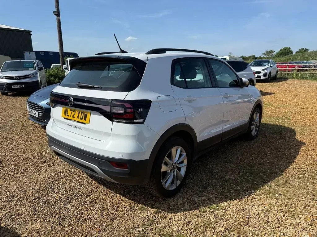 Used VW T-Cross SE 95 HP (69 kW) 2022 White SUV