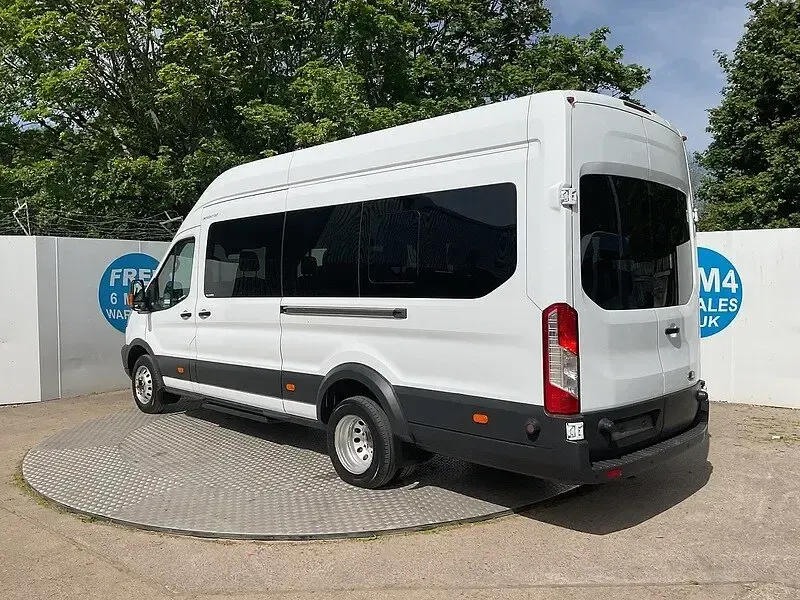 Used Ford Transit Trend 125 HP (91 kW) 2018 White
