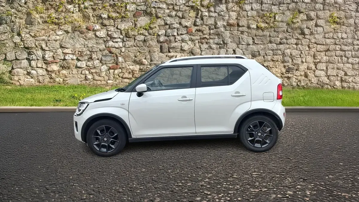 Used Suzuki Ignis SZ-T 83 HP (61 kW) 2023 White SUV