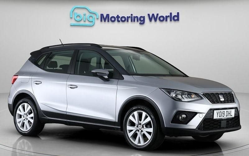 Used Seat Arona SE Technology 116 HP (85 kW) 2019 Silver SUV