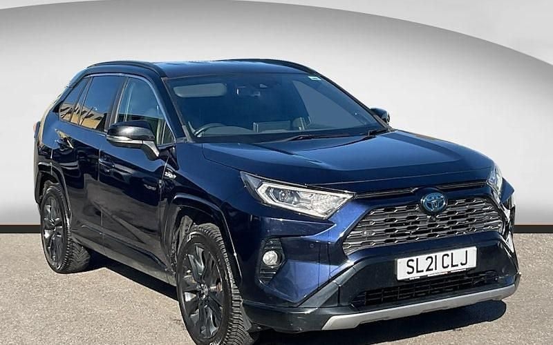 Second-hand Toyota RAV4 218 CP (160 kW) 2023 Break