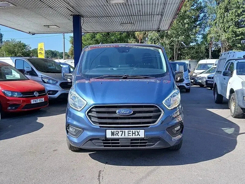 Used Ford Transit Custom Limited 130 HP (95 kW) 2021 Blue Van