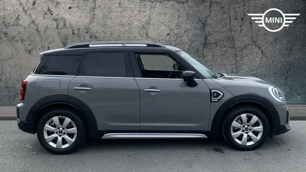 Używany Mini Cooper S Countryman Classic 176 KM (129 kW) 2022 Szary SUV