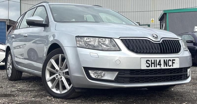 Silver Used 2014 Skoda Octavia Elegance Estate | £4,995 (Fair price) - Image 1/4