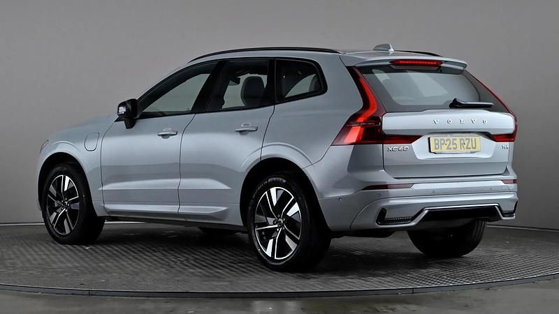 Used Volvo XC60 Plus 350 HP (257 kW) 2025 Grey SUV