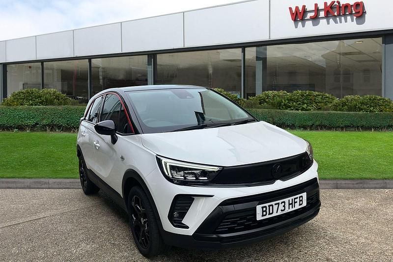 White Used 2023 Vauxhall Crossland S SUV | £15,535 (Fair price) - Image 1/3