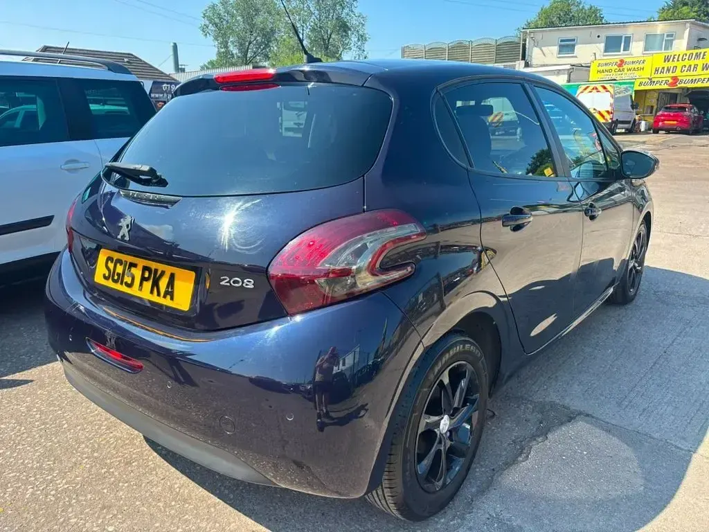 Used Peugeot 208 Style 82 HP (60 kW) 2015 Blue Hatchback