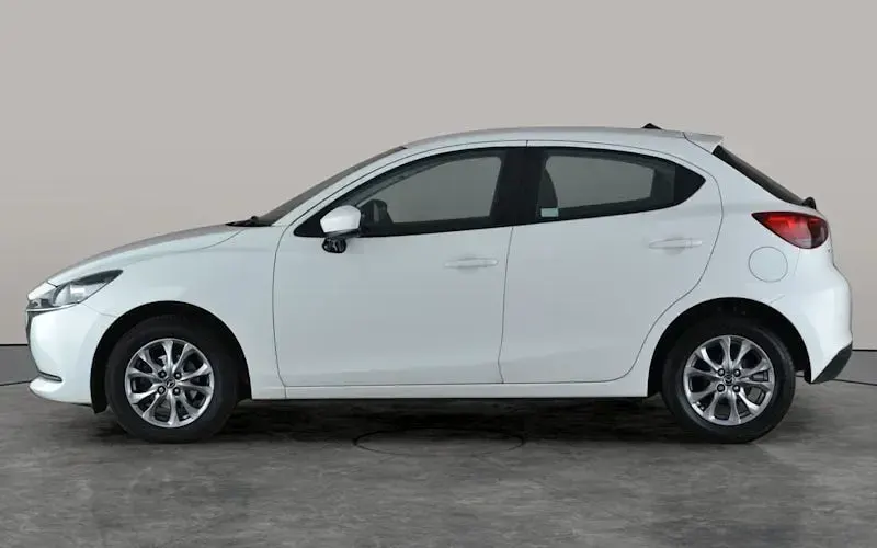 Used Mazda 2 116 HP (85 kW) 2023 White Hatchback