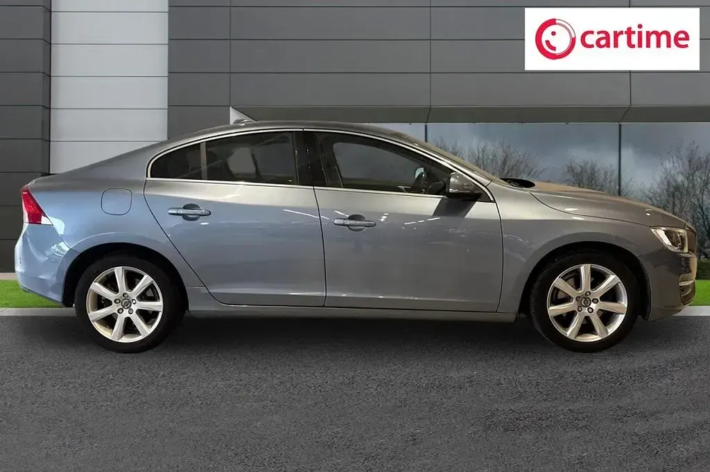 Used Volvo S60 SE Lux 150 HP (110 kW) 2016 Blue Sedan