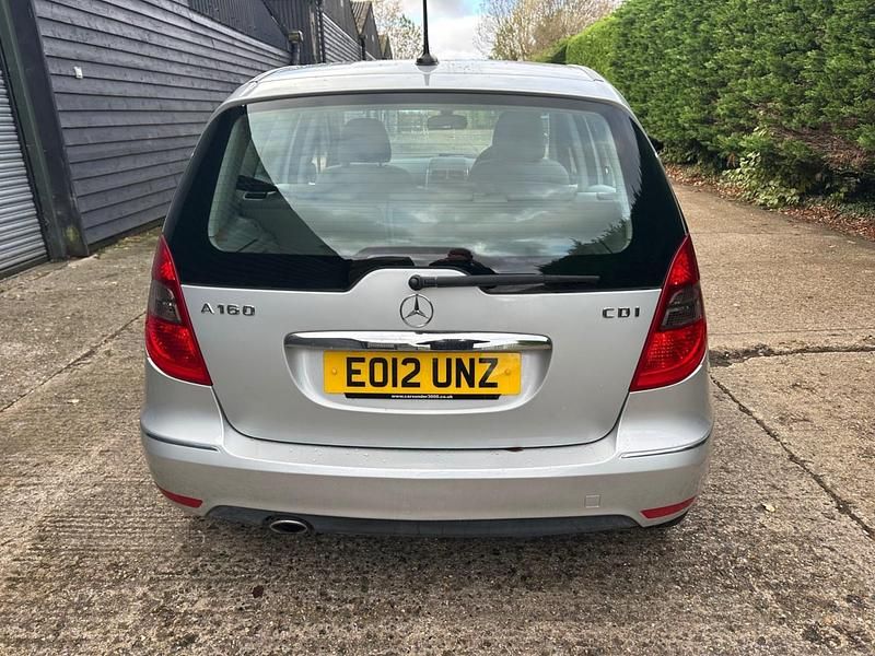 Used Mercedes A160 Avantgarde 82 HP (60 kW) 2012 Silver Hatchback