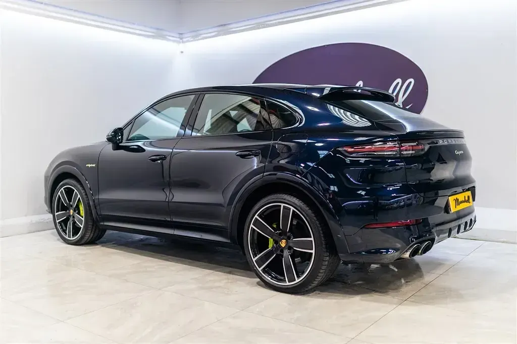 Used Porsche Cayenne 2021 Moonlight blue SUV