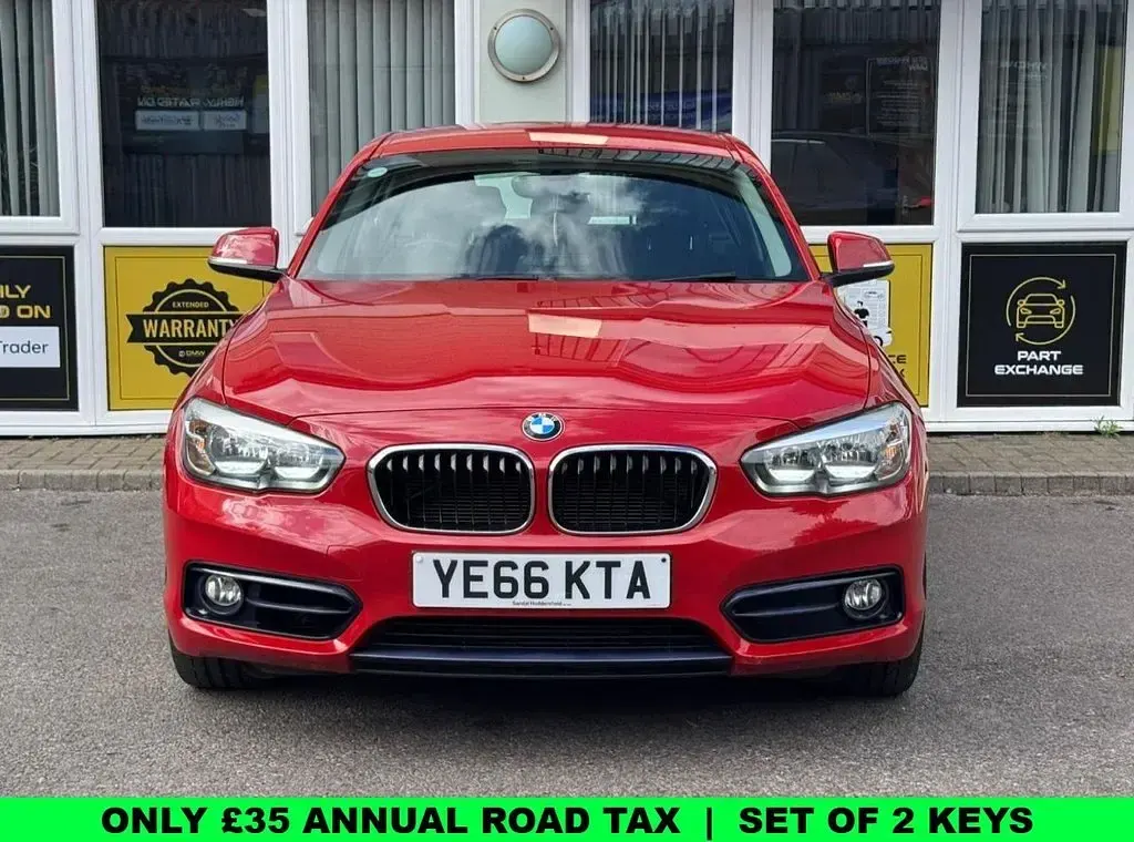 Used BMW 118 Sport Line 2016 Red Hatchback