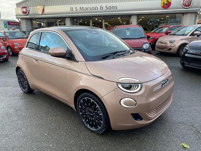 New 2025 Fiat 500e La Prima Hatchback | £31,685 - Image 1/4