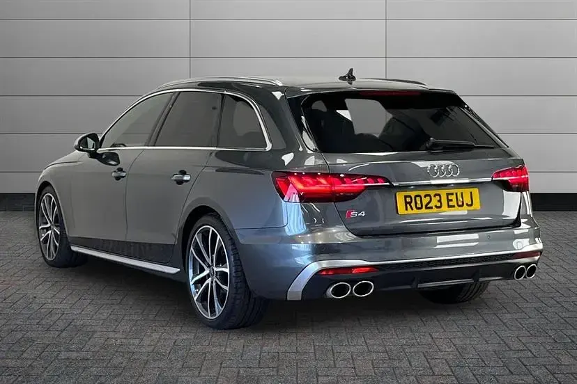 Used Audi A4 Design 341 HP (250 kW) 2023 Daytona grey Estate