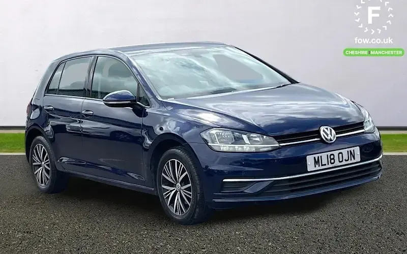 Used VW Golf VII SE 125 HP (91 kW) 2018 Hatchback