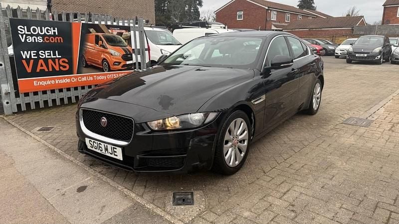 Used Jaguar XE Prestige 180 HP (132 kW) 2016 Black Sedan