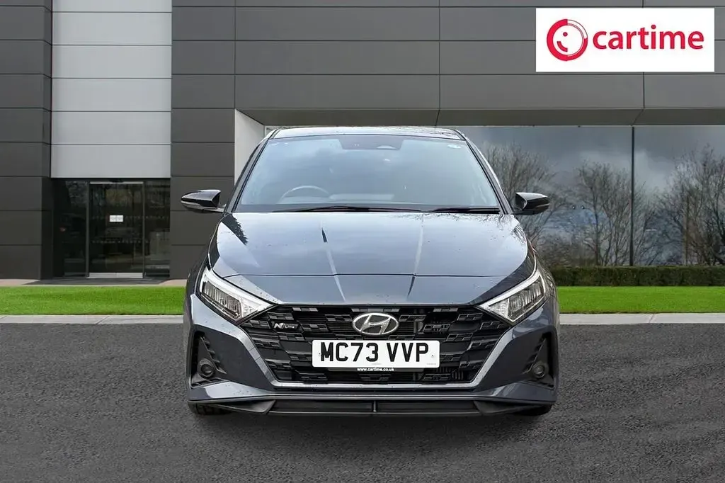 Usado Hyundai i20 N Line 120 CV (88 kW) 2024 Gris Utilitario