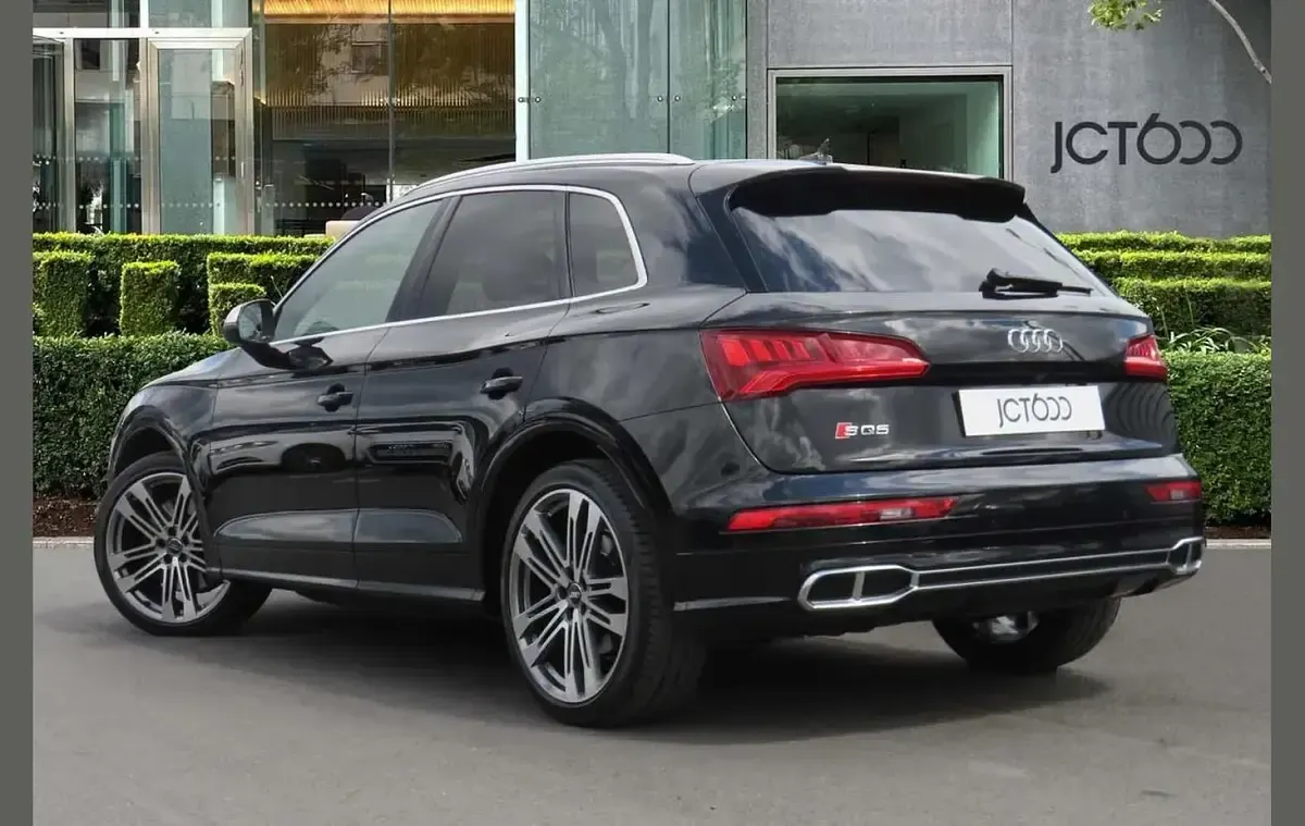 Używany Audi SQ5 S-Line 347 KM (255 kW) 2020 Czarny SUV