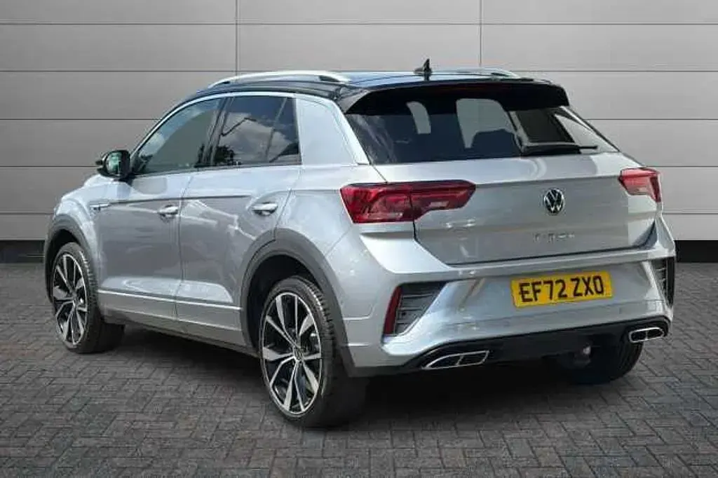 Used VW T-Roc R-line 150 HP (110 kW) 2023 Pyrite silver SUV
