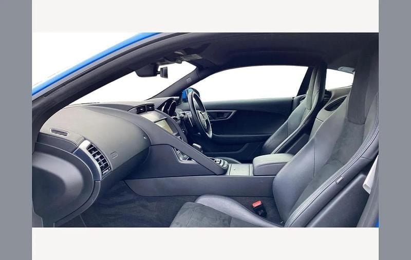 Used Jaguar F-Type R-Dynamic 300 HP (220 kW) 2019 Portofino blue Coupe