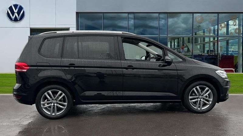 Used VW Touran Match 150 HP (110 kW) 2025 Grenadilla black MPV