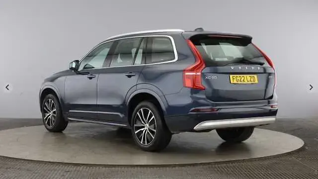 Used Volvo XC90 Momentum 232 HP (170 kW) 2022 SUV