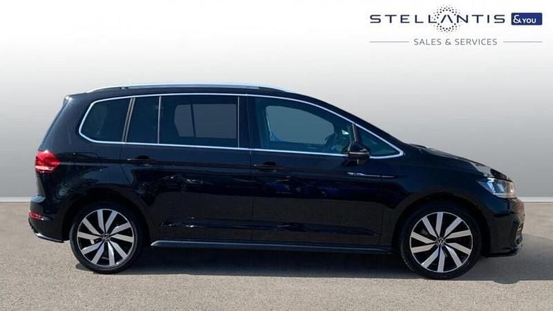 Black Used 2021 VW Touran R-line MPV | £22,546 (Fair price) - Image 1/4