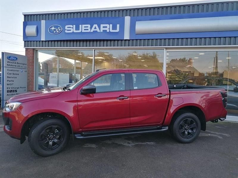 Used Isuzu D-Max 2024 Red Pickup