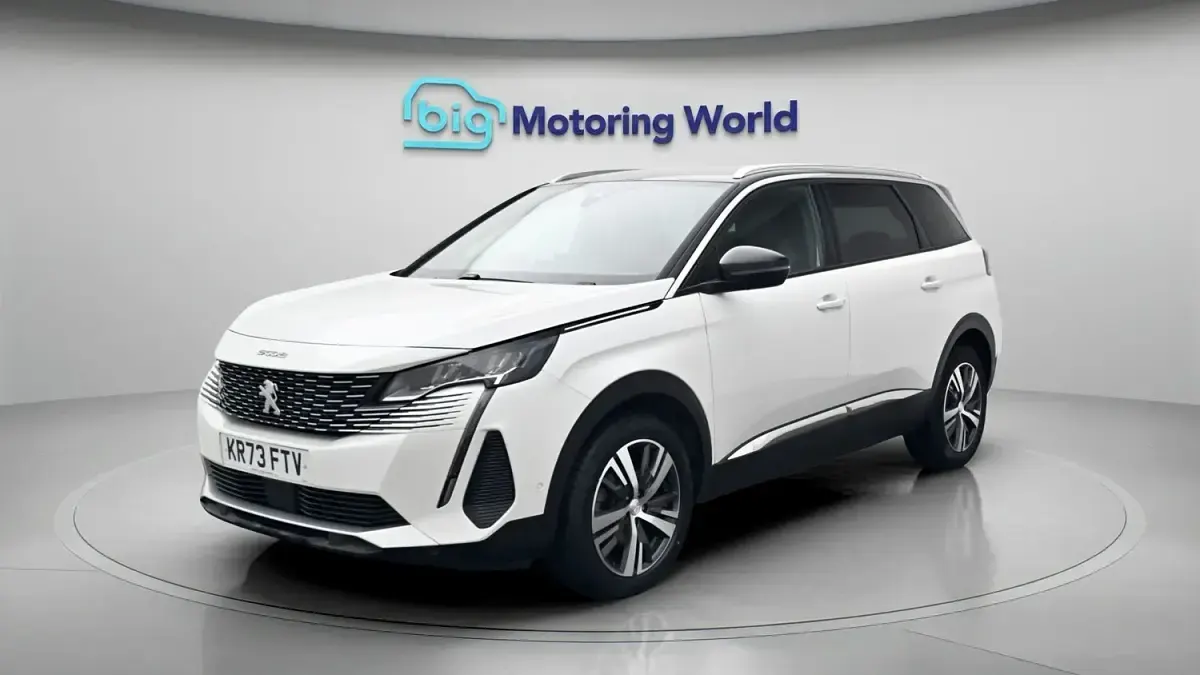 Used Peugeot 5008 Allure+ 131 HP (96 kW) 2023 White SUV