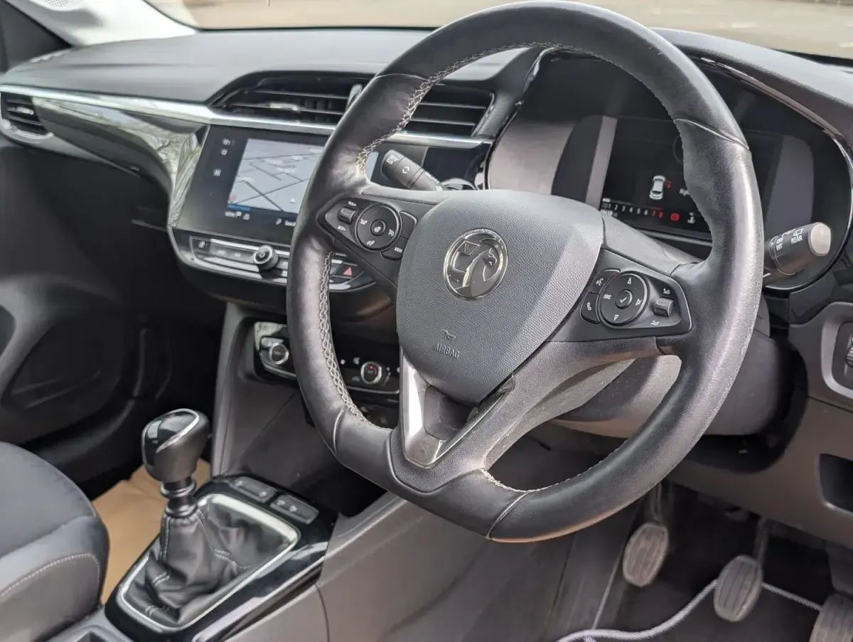 Second-hand Vauxhall Corsa Elite 100 CP (73 kW) 2020 Roșu Hatchback