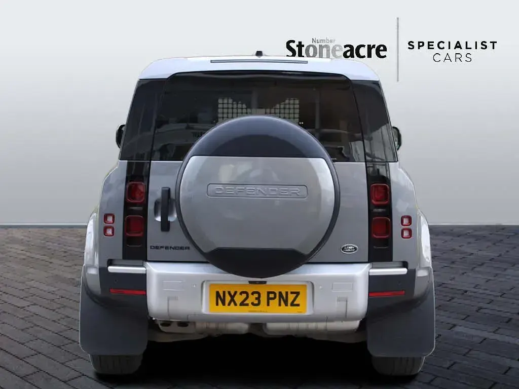 Used Land Rover Defender S 250 HP (183 kW) 2023 Grey SUV
