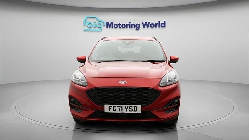 Used Ford Kuga ST-Line 225 HP (165 kW) 2021 Red SUV