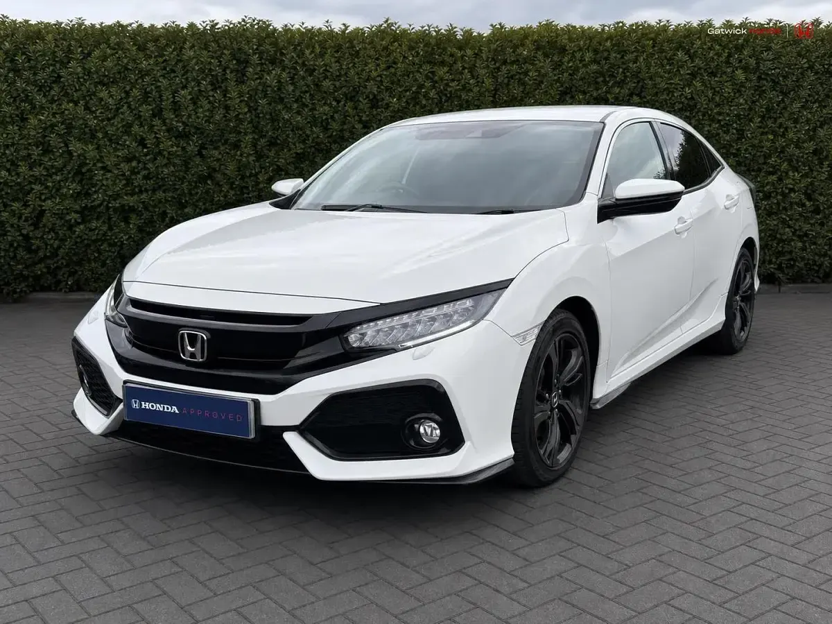 Used Honda Civic Sport 180 HP (132 kW) 2017 White Hatchback