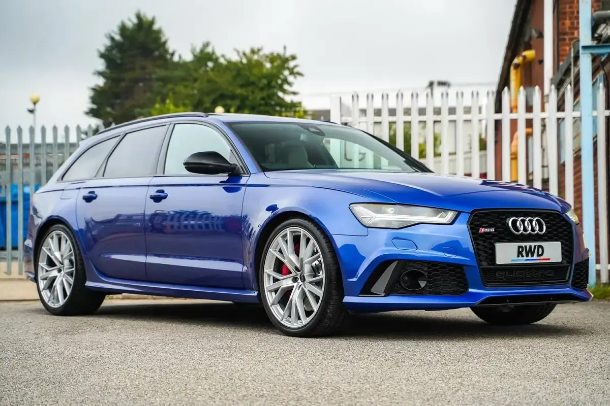Used Audi RS6 Performance 2017 Blue Estate