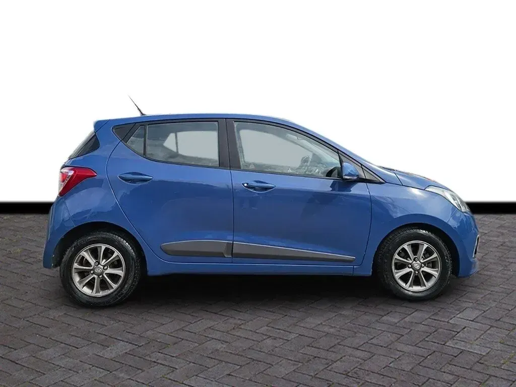Used Hyundai i10 Premium 87 HP (63 kW) 2014 Blue Hatchback