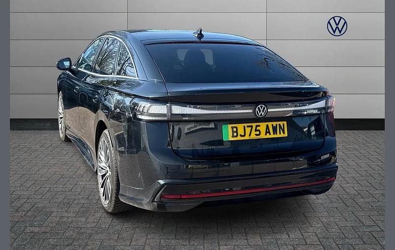 Used VW ID.7 Pro 210 kW (286 HP) 2025 Black Hatchback