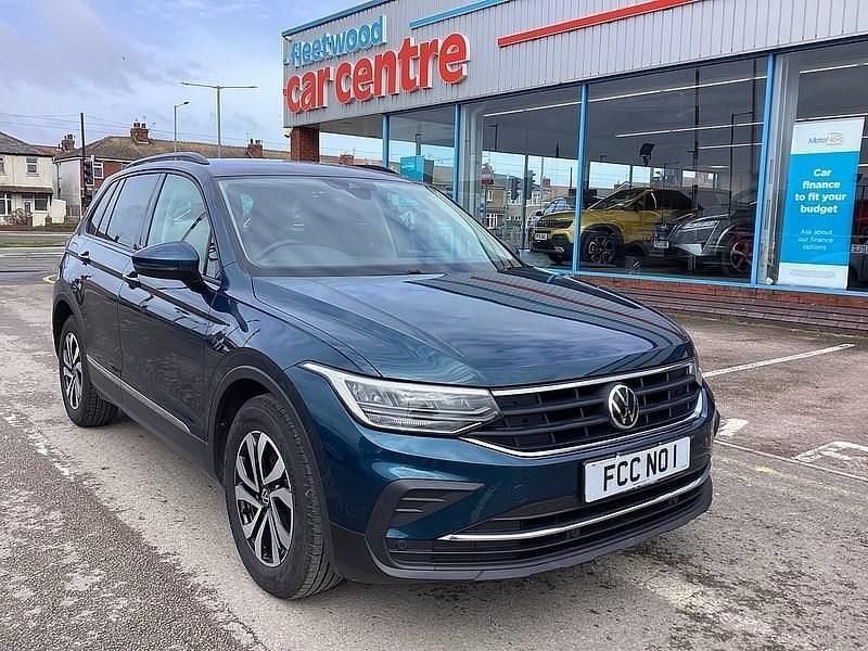 Used VW Tiguan Active 150 HP (110 kW) 2021 Blue SUV