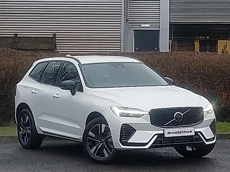 White New 2025 Volvo XC60 Plus SUV | £46,998 (Super price) - Image 1/4