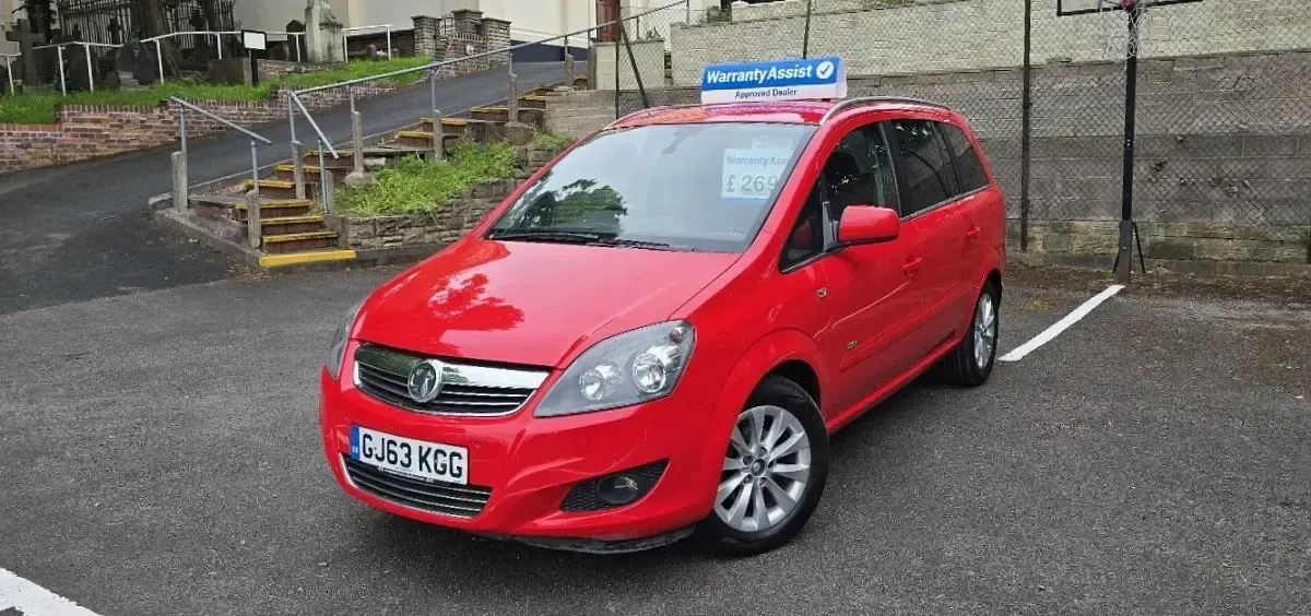 Second-hand Vauxhall Zafira Design Edition 2013 Roșu Monovolum