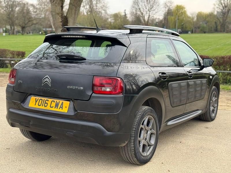 Used Citroën C4 Cactus Feel 82 HP (60 kW) 2016 Black Hatchback