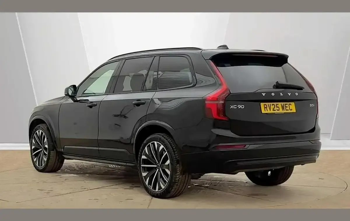 Used Volvo XC90 Ultra 455 HP (334 kW) 2025 Black SUV