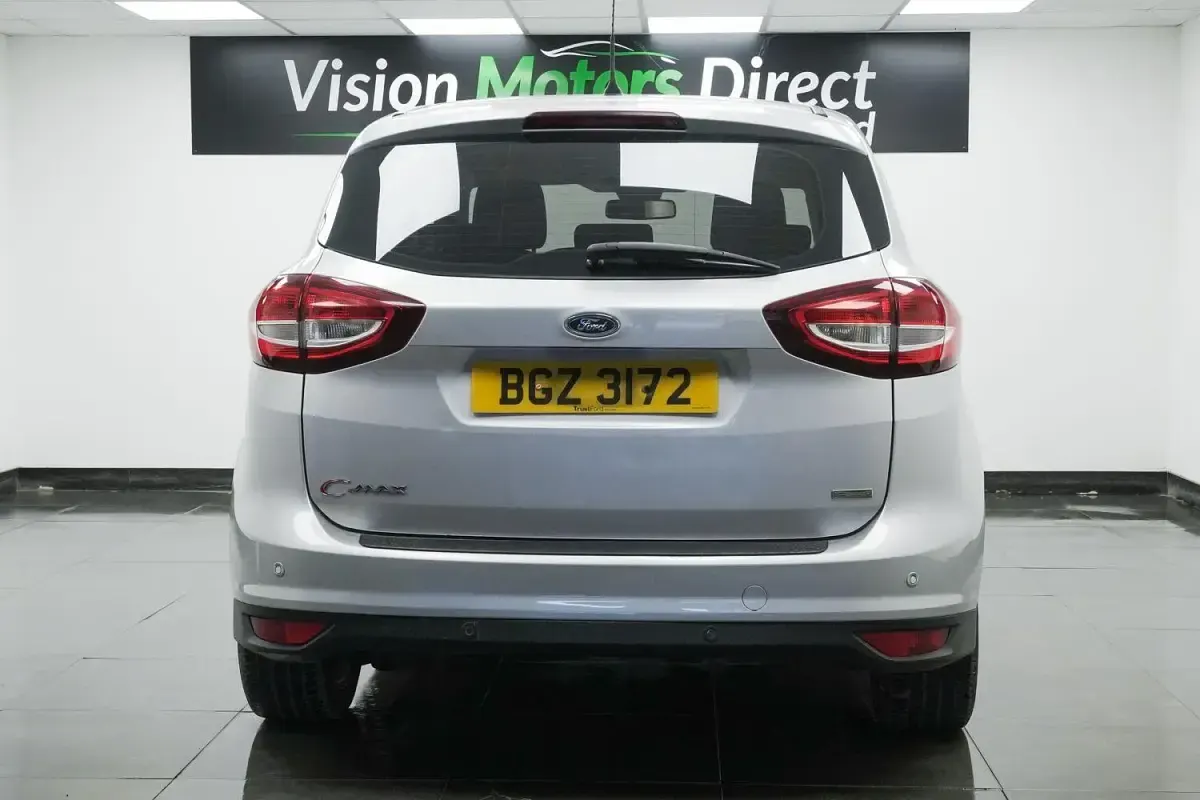Used Ford C-MAX Titanium 125 HP (91 kW) 2016 Silver MPV