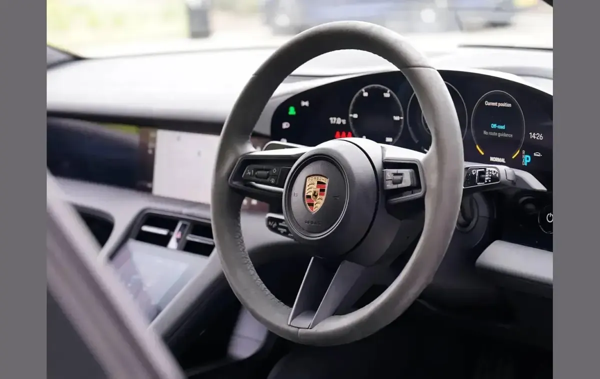 Used Porsche Taycan 419 kW (571 HP) 2022 Blue Estate