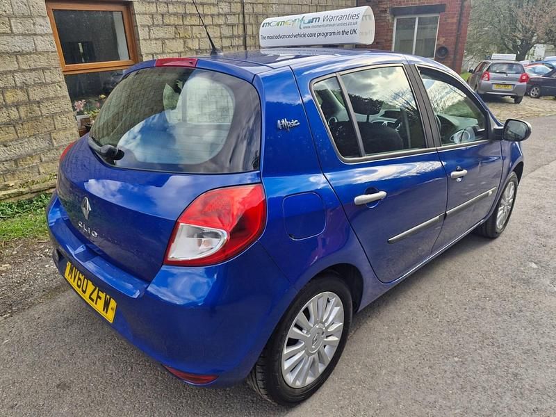 Used Renault Clio II 2010 Blue Hatchback