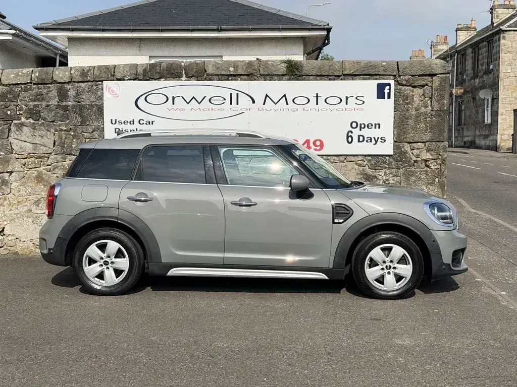 Used Mini Cooper D Countryman Classic 150 HP (110 kW) 2019 Grey SUV